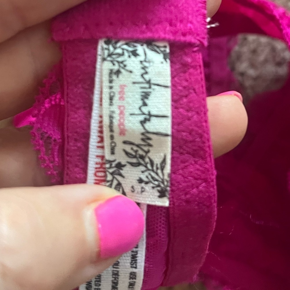 Intimately Free People Like New Galloon Lace Halter Bra in Fuchsia Size Small - Picture 4 of 5